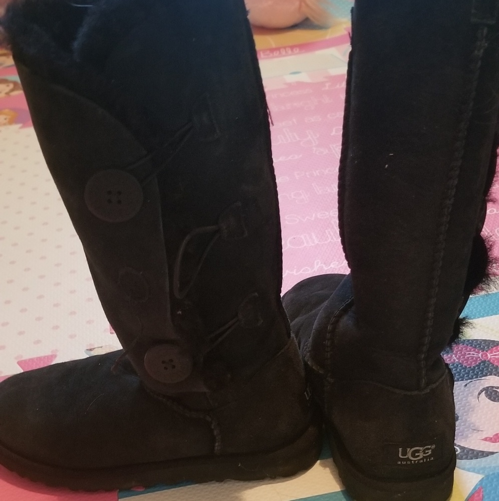Uggs size 6